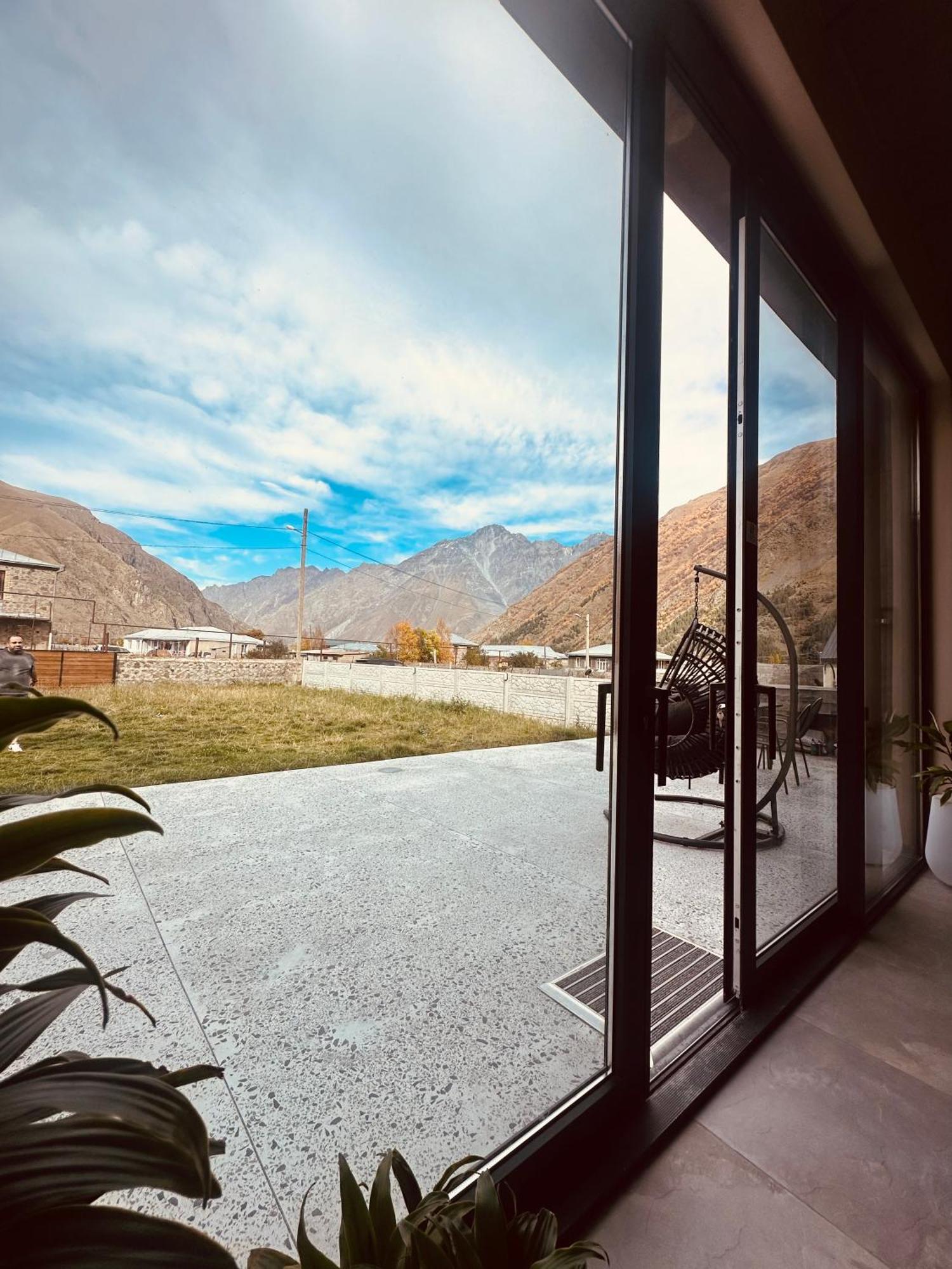 Alpine Escape Kazbegi Villa Luaran gambar